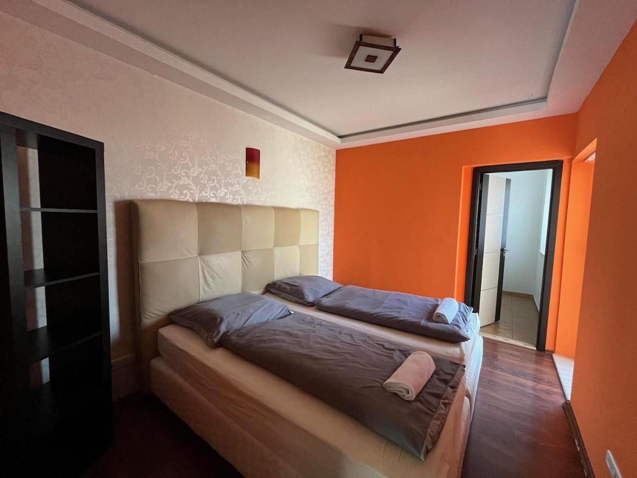 City Apartman Haz Балатонлелле Экстерьер фото