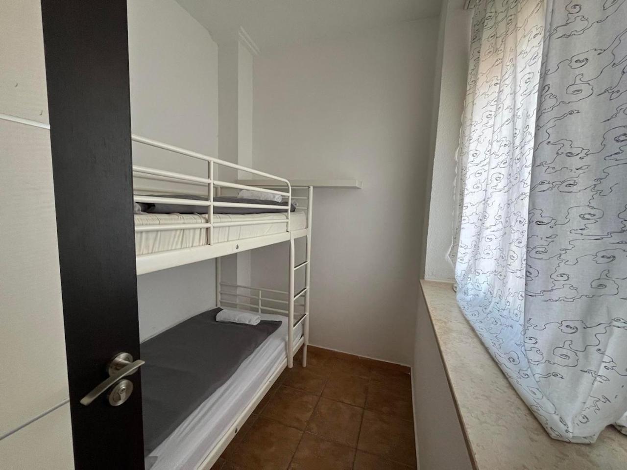 City Apartman Haz Балатонлелле Экстерьер фото